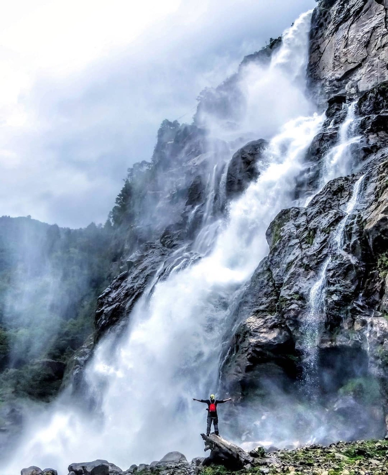 Nuranang Falls &mdash; a 100-metre plume off a black-rock shelf near Jang